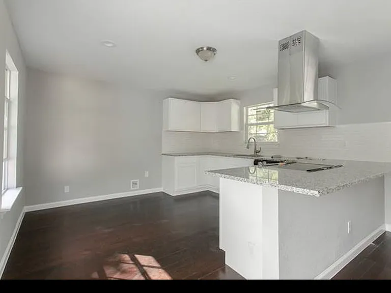 2338 Longhorn St — Photo 13
