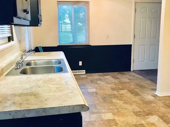 2144 Air Line Ave, Toledo, OH 43609