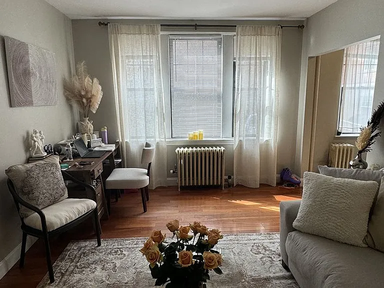 64 Queensberry St #115 — Photo 6