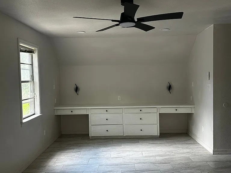 2916 Brookline Dr — Photo 12