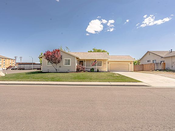 2nd image of 1070 Ashley Way