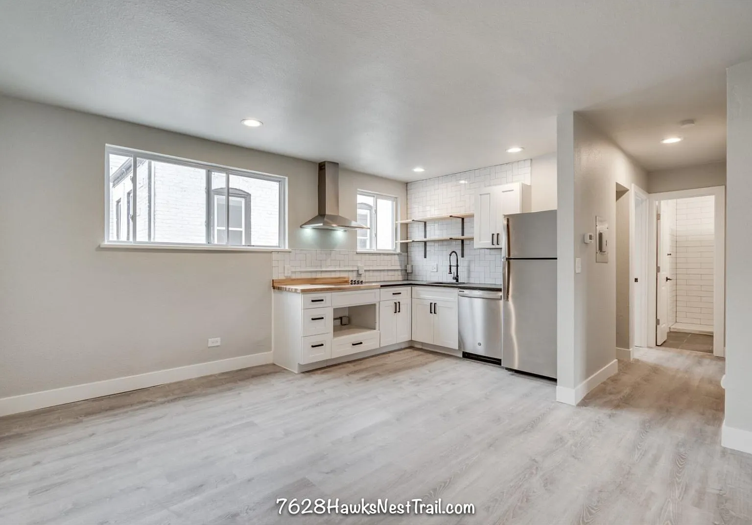 2836 Wyandot Street - 35 — Photo 1