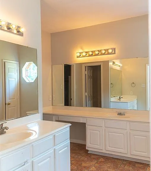 15411 Seminole Canyon Dr — Photo 22