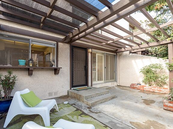 3rd image of 865 Coriander Dr