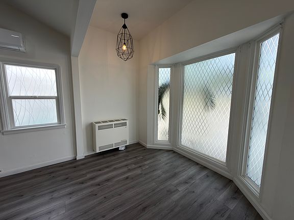 3rd image of 1110 Mira Mar Ave