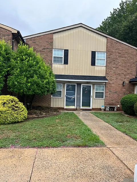 307 N Main St #20
