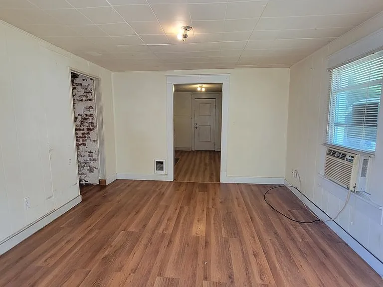 1011 W Elm Arc — Photo 2