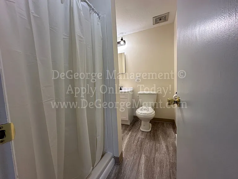 Parkview Apartments — Photo 101