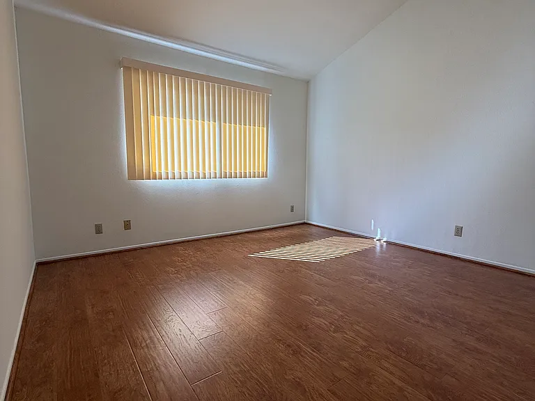 3340 Honolulu Ave #2 — Photo 7