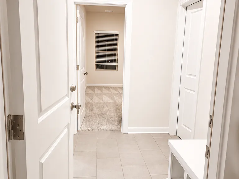 1071 Amberley Crossing Dr — Photo 14