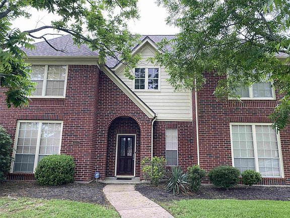 2nd image of 3207 Breckinridge Ct