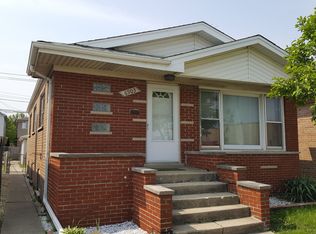 6903 W 63rd St, Chicago, IL 60638