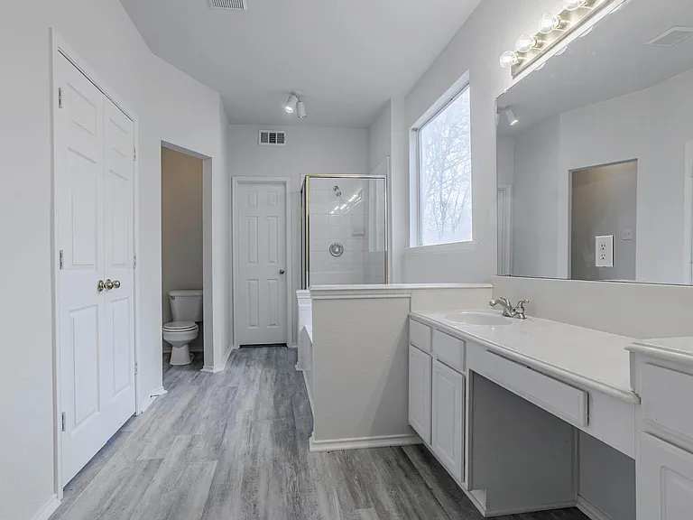 7025 Michael Dr — Photo 5