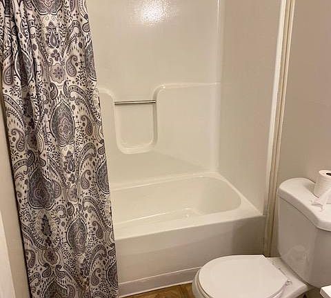 3rd image of 13 Osborne St #1