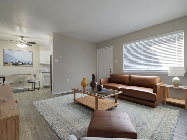 4201 Meadowlark Ln SE #237774839