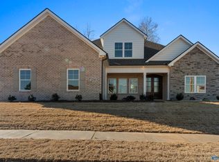 22541 Players Ln, Athens, AL 35613