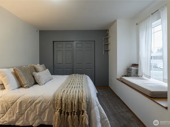 10025 2nd Place SE, Lake Stevens, WA 98258