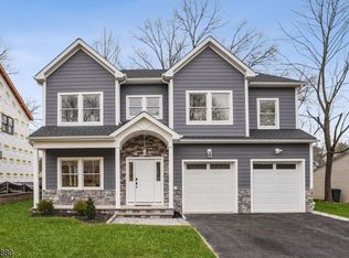 12 Elmwood Dr, Livingston, NJ 07039