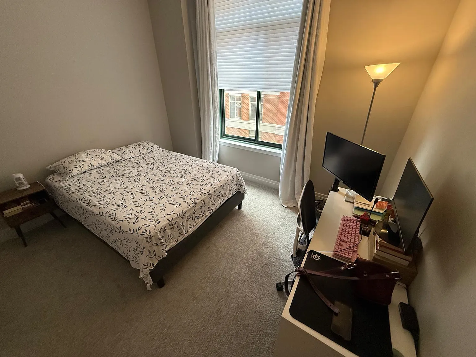 2 bed, 965 sqft, $1,400 — Photo 1