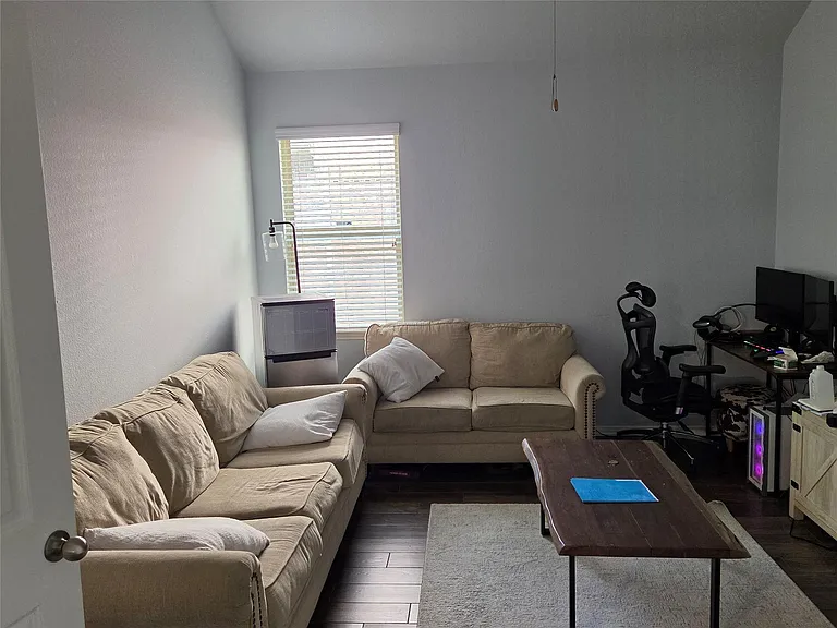 2514 Copper Fields Dr — Photo 10