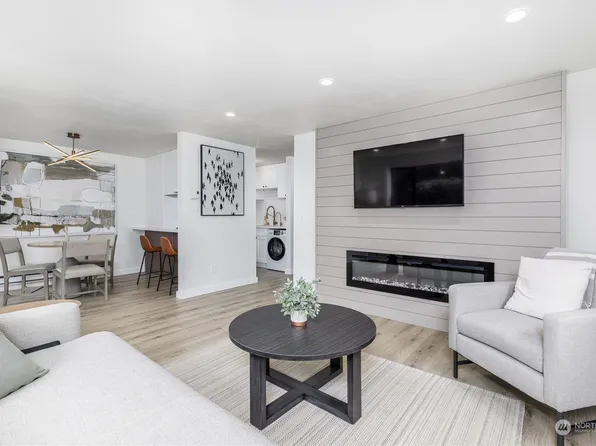 221 SW 154th Street #1, Burien, WA 98166