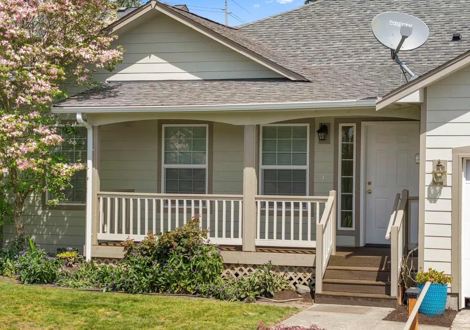 Spacious 3-Bedroom Home in Desirable Tumwater Hill — Photo 4