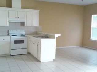 3200 Hill Crest Dr APT 6, Mission, TX 78573