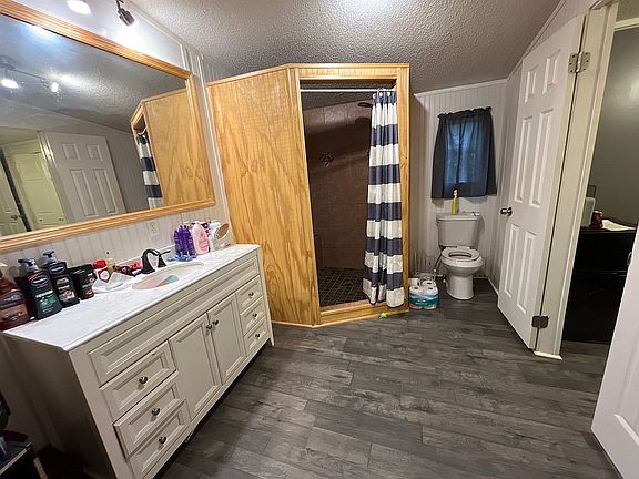 4th image of 106 Lyn Dr