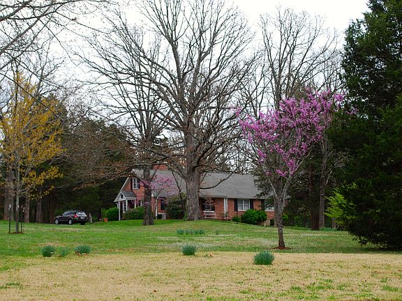 Set back from road 200'