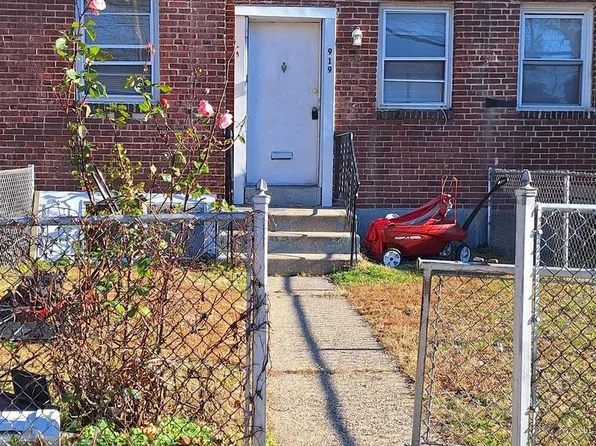 919 Sharon Ave, Sharon Hill, PA 19079