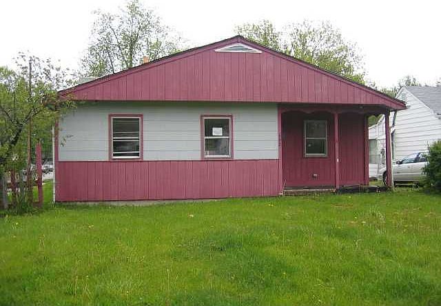 1st image of 692 Robinwood Ave
