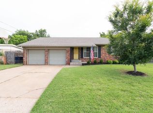 2633 Chaucer Dr, Oklahoma City, OK 73120