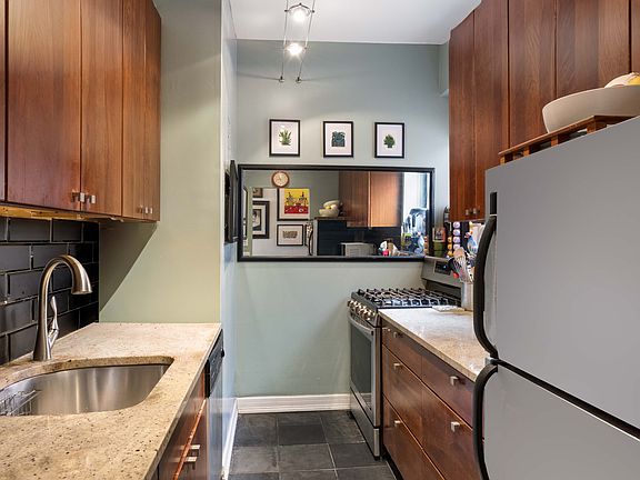 4th image of 464 Columbus Ave APT 4B