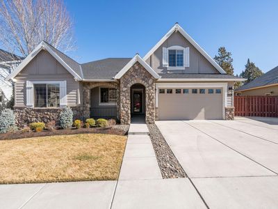 330 NW 28th St, Redmond, OR, 97756