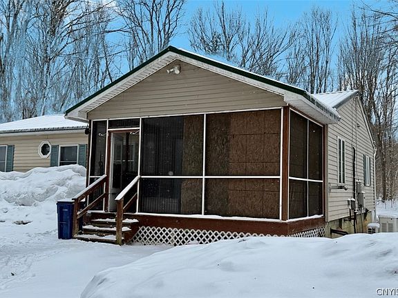 2nd image of 9140 Skinner Rd