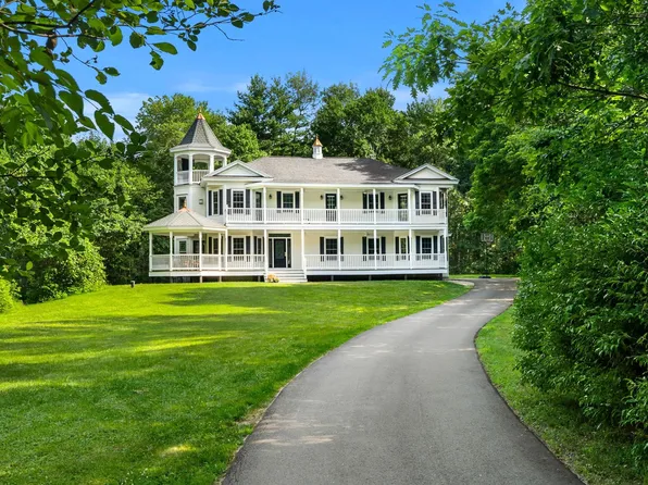 38 Rowell E Road, Brentwood, NH 03833