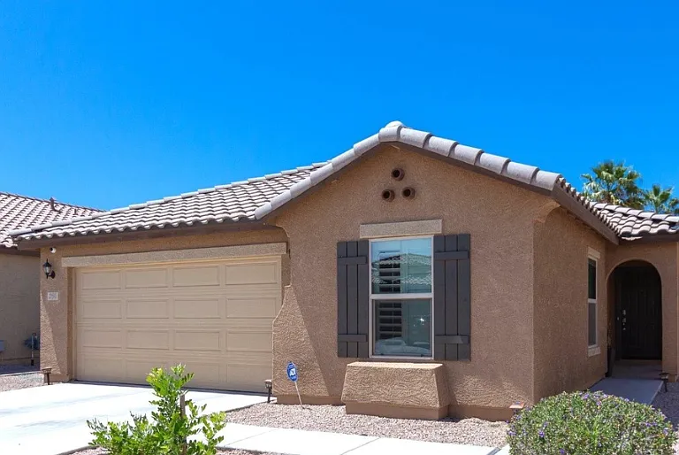 260 N Norman Way — Photo 3