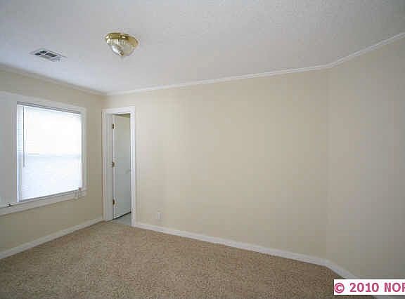 5th image of 144 N Oswego Ave