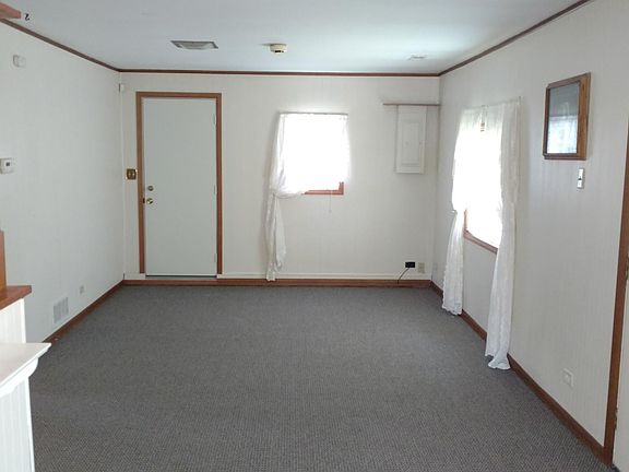 2nd image of 29900 Ivy Ln #A