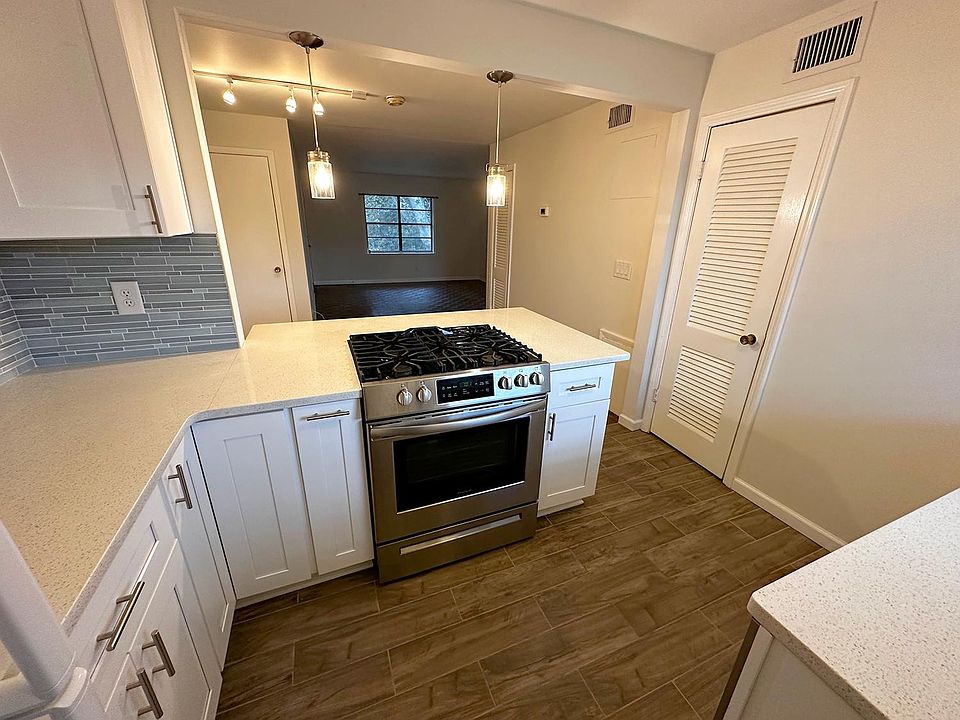 New kitchen with upscale gas stove