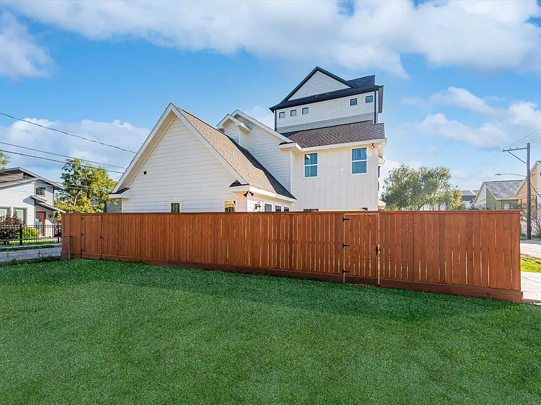 4218 Eigel St — Photo 20