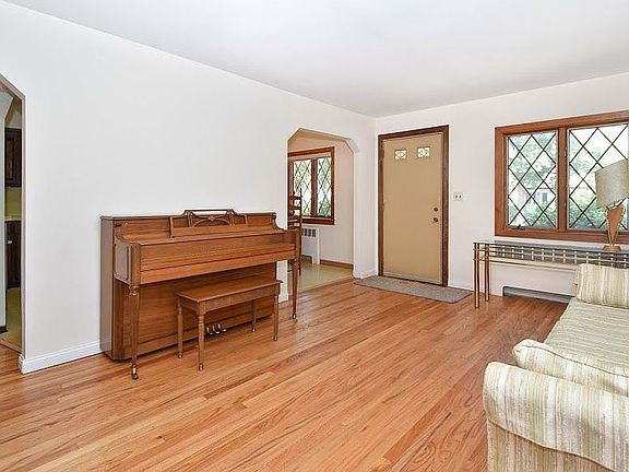 2nd image of 262-12 83rd Ave #26212