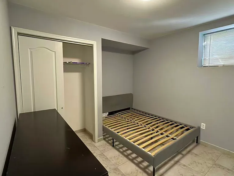 55 Perona Ln #BASEMENT — Photo 6