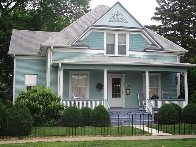 1st image of 119 N D St