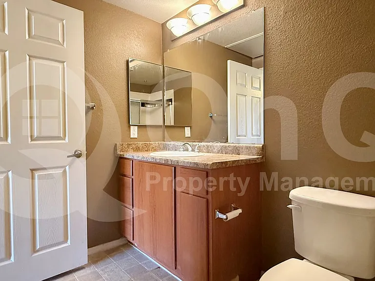 9820 N Central Ave #308 — Photo 9