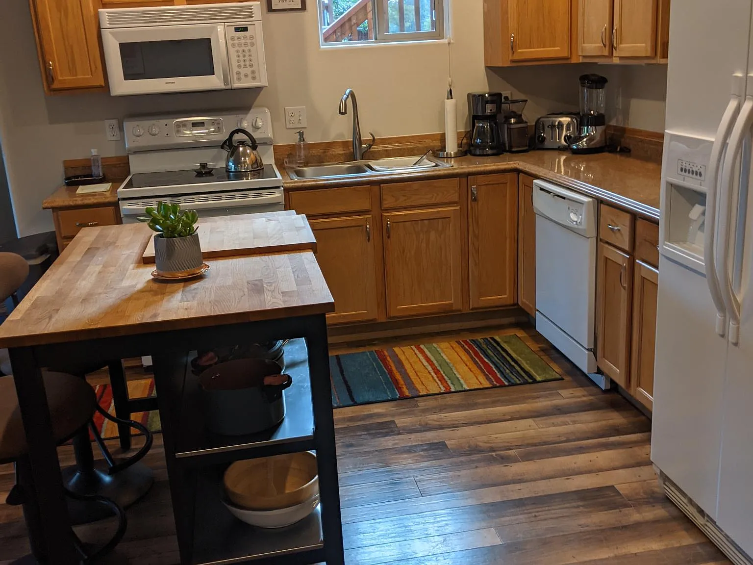 2 bed, 1200 sqft, $2,800 — Photo 4