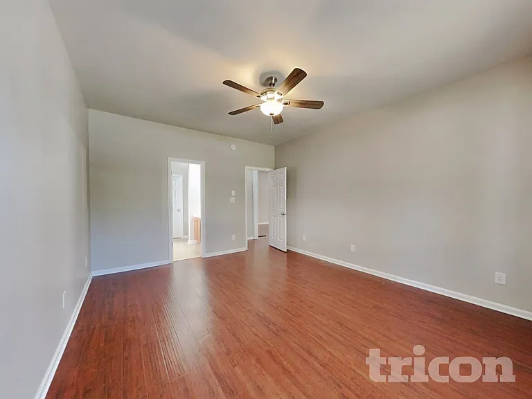 308 Collinsworth Dr — Photo 6