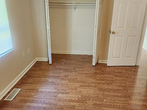 3rd image of 31313 Amherst Cir #4