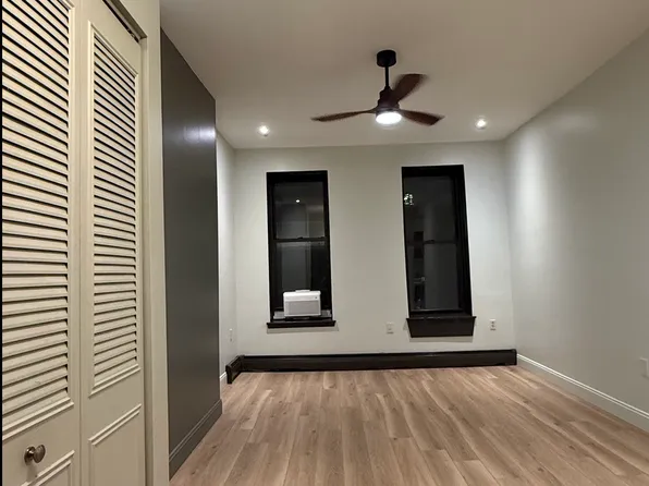 263 10th St APT 4C, Jersey City, NJ 07302