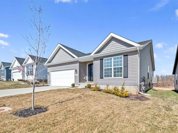 160 Liberty Valley Dr, Foristell, MO 63348